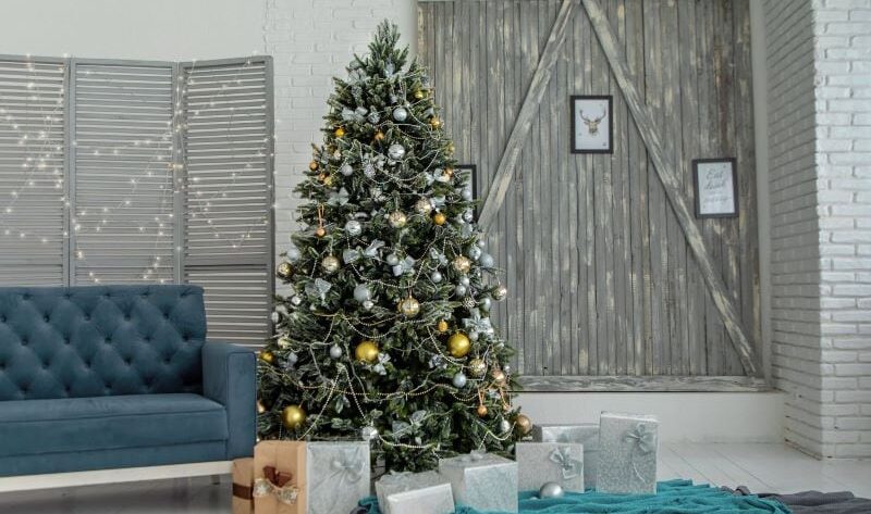 The Benefits of Decorating with Artificial Green Christmas Trees: Tips and Ideas for Creating a Festive Atmosphere This Holiday Season